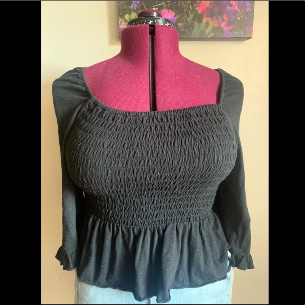 AE M Peplum quarter frill sleeve 
Slightly cropped